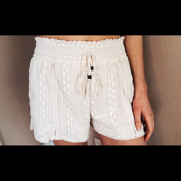 Xhilaration White Lace Shorts - Picture 2 of 3